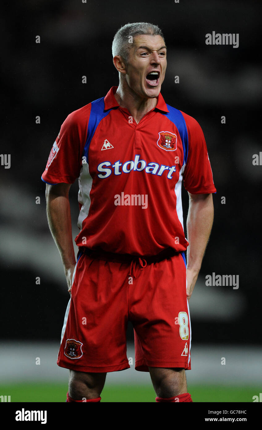 Fußball - Coca-Cola Football League One - Milton Keynes Dons / Carlisle United - Stadion:mk. Graham Kavanagh, Carlisle United Stockfoto