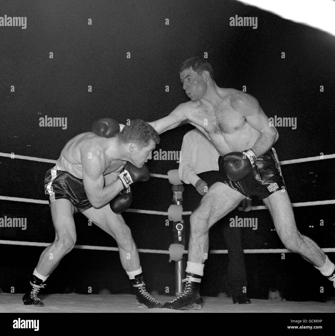 Boxen - Commonwealth (British Empire)-Titel im Mittelgewicht - Mick Leahy V Brian Curvis - Empire Pool, Wembley, London Stockfoto