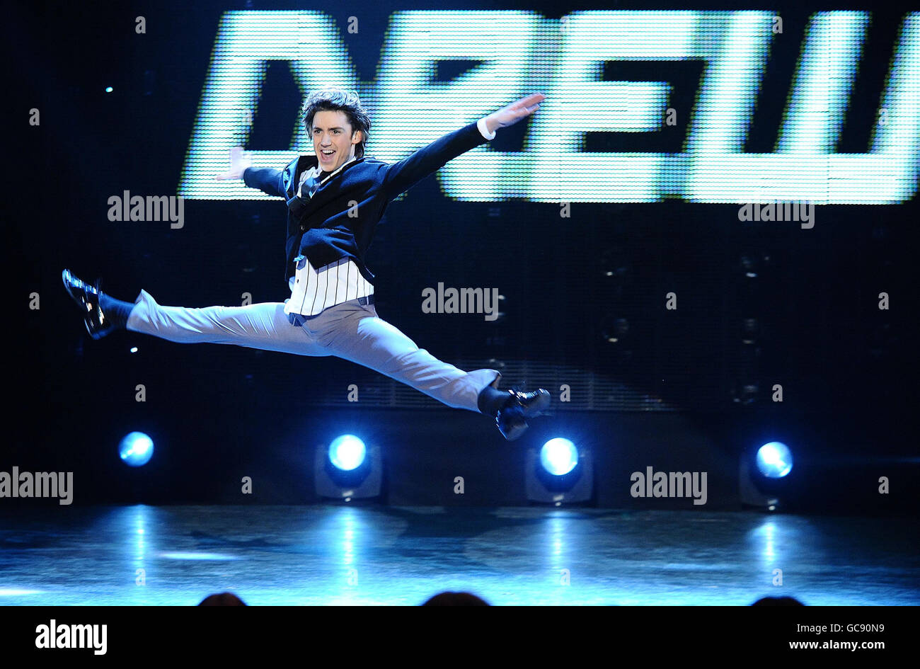 Drew tritt in der ersten Live-Show der BBC-Show auf, so dass Sie denken, Sie können tanzen, in den BBC Studios in London. Stockfoto