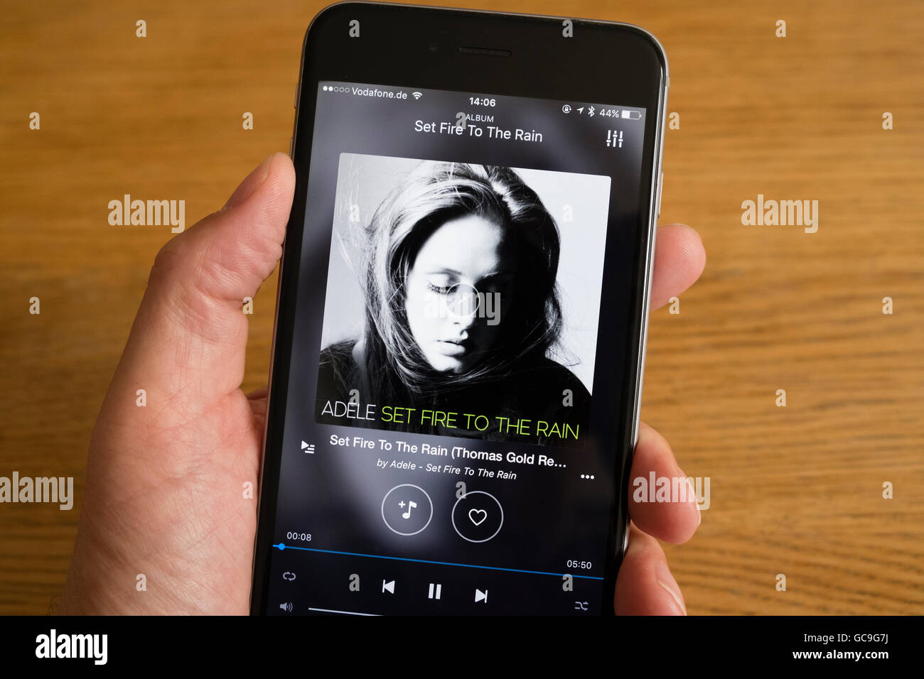 Detail der Gezeiten Musik-Streaming-app-Bildschirm auf Smartphone iPhone 6 Stockfoto