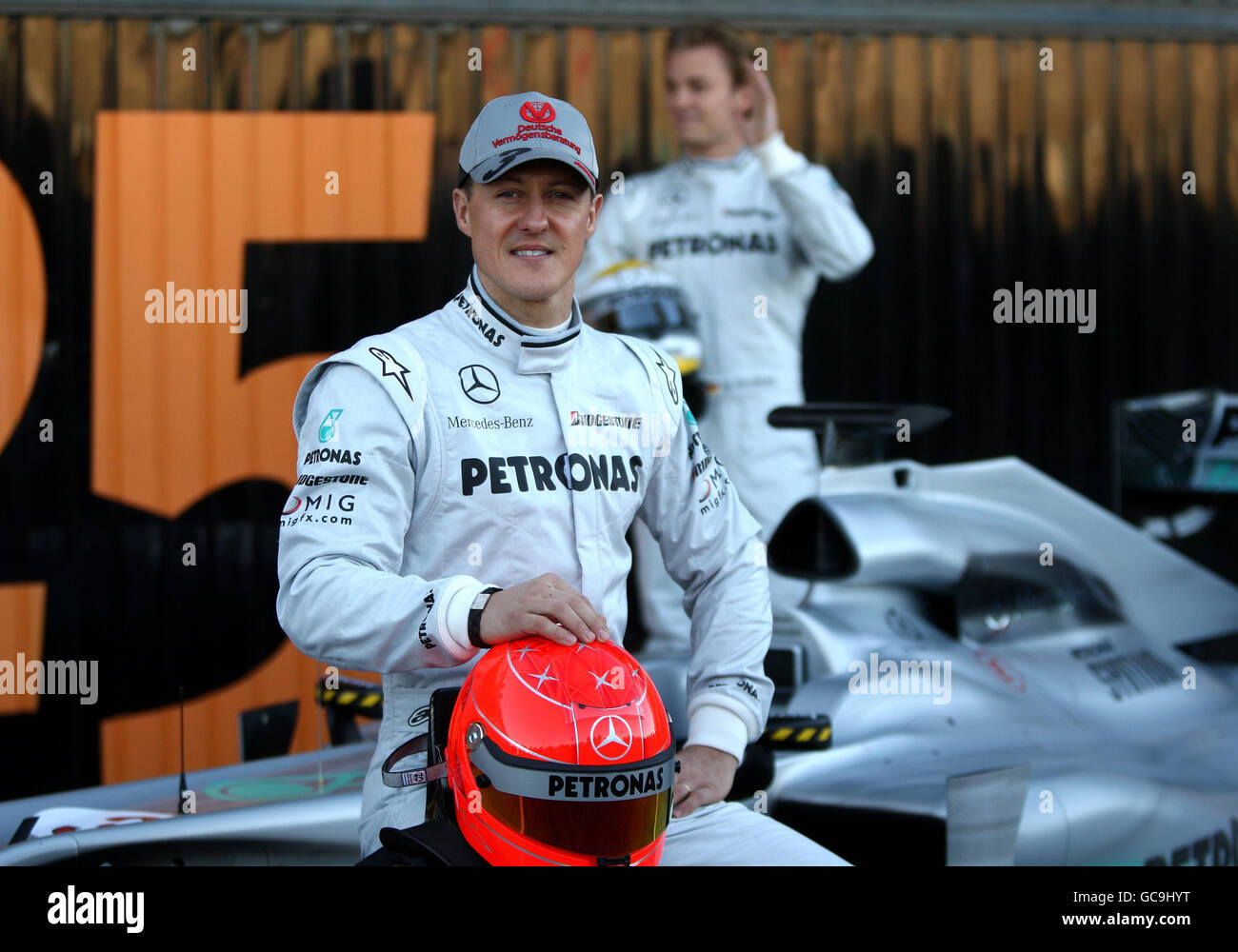 Mercedes-GP-Pilot Michael Schumacher während einer Fotoanlauf auf dem Circuit de la Comunitat Valenciana Ricardo Tormo, Valencia, Spanien. Stockfoto