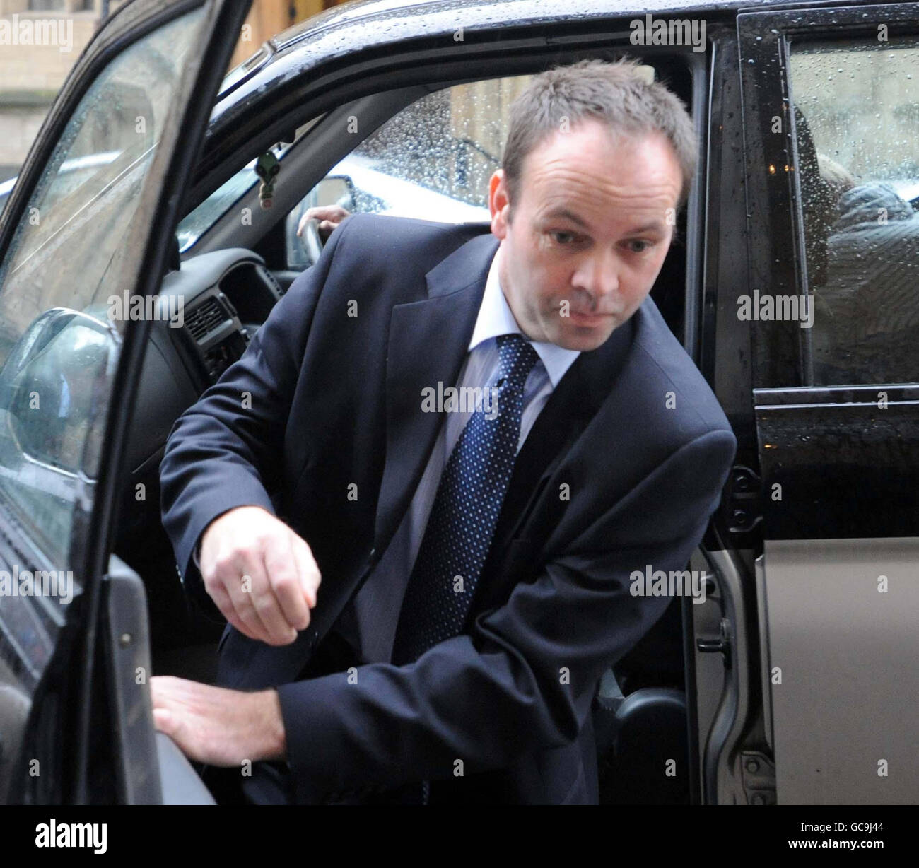 Adrian Prout kommt am Bristol Crown Court an, wo er vor Gericht steht, weil er angeblich seine entfremdete Frau, Kate Prout, 55, ermordet hat, die vor über zwei Jahren von ihrer 1.2 Millionen, 200 Hektar großen Redhill Farm verschwand. Stockfoto