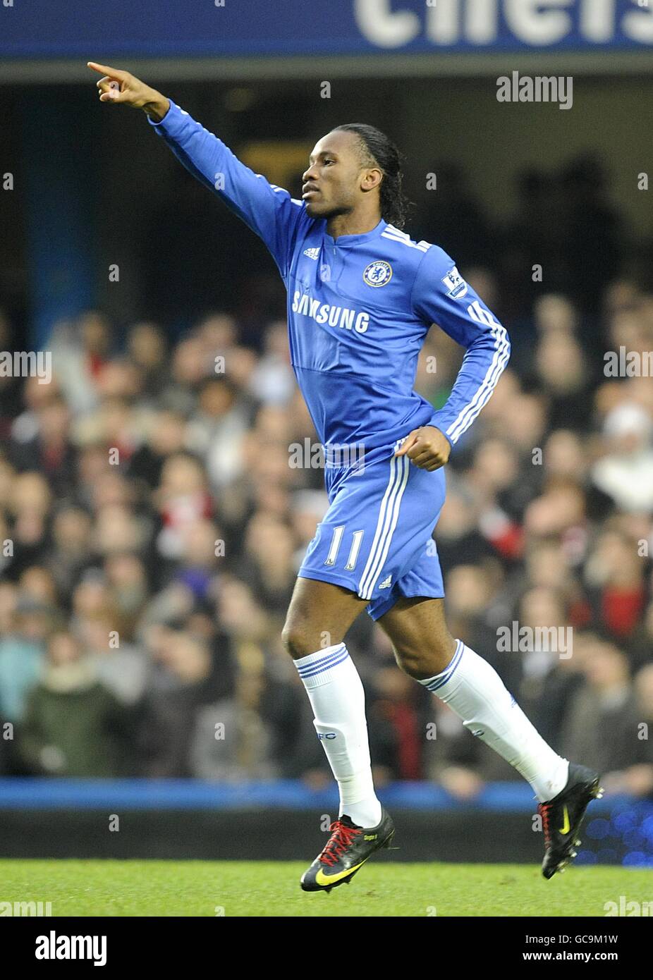 Didier Drogba von Chelesa feiert, nachdem er das Eröffnungstreffer von erzielt hat Das Spiel Stockfoto