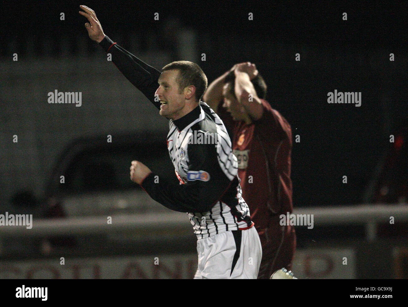 Fußball - Scottish FA Cup - vierte Runde Replay - Stenhousemuir V Dunfirmline Athletic - Ochilview Park Stockfoto