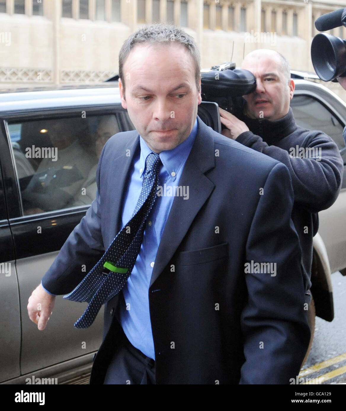 Adrian Prout kommt am Bristol Crown Court an, wo er vor Gericht steht, weil er angeblich seine entfremdete Frau, Kate Prout, 55, ermordet hat, die vor über zwei Jahren von ihrer 1.2 Millionen, 200 Hektar großen Redhill Farm verschwand. Stockfoto