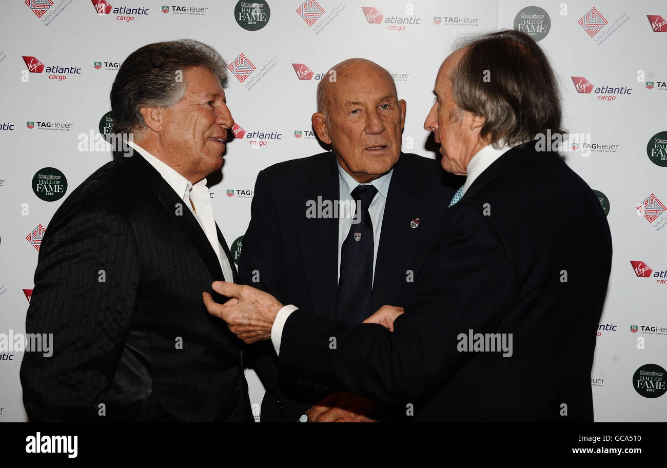 (Von links) Mario Andretti, Sir Stirling Moss und Sir Jackie Stewart treffen in der ersten Motorsport Hall of Fame ein, die im Roundhouse in Camden, London, stattfindet. Stockfoto