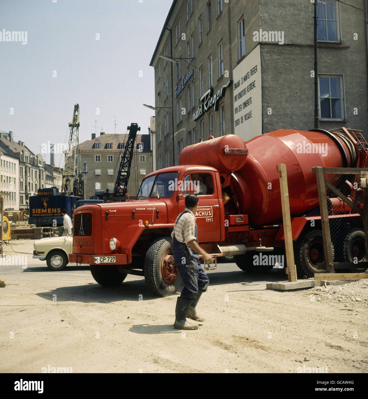 Architektur, Bauarbeiten, Bau der S-Bahn in München, Karlsplatz, Betonmischer, um 1970, zusätzliche-Rechte-Freiungen-nicht vorhanden Stockfoto