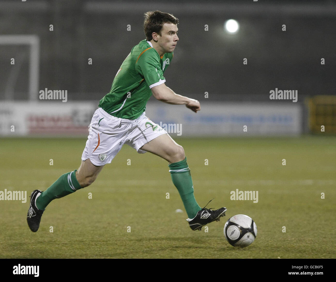 Irlands Seamus Coleman in Aktion während des UEFA U-21 Championship Qualifying-Spiels im Tallaght Stadium, Dublin. Stockfoto