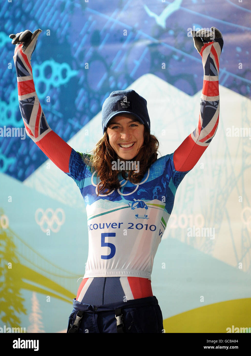 Die britische Amy Williams feiert den Gewinn des Frauenskeletts während der Olympischen Winterspiele 2010 im Vancouver Olympic Centre, Vancouver, Kanada. Stockfoto