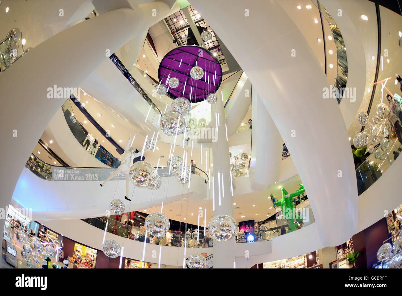 Das Siam Paragon Einkaufszentrum der Innenstadt in Pratunam in der Stadt von Bangkok in Thailand in Südostasien. Stockfoto