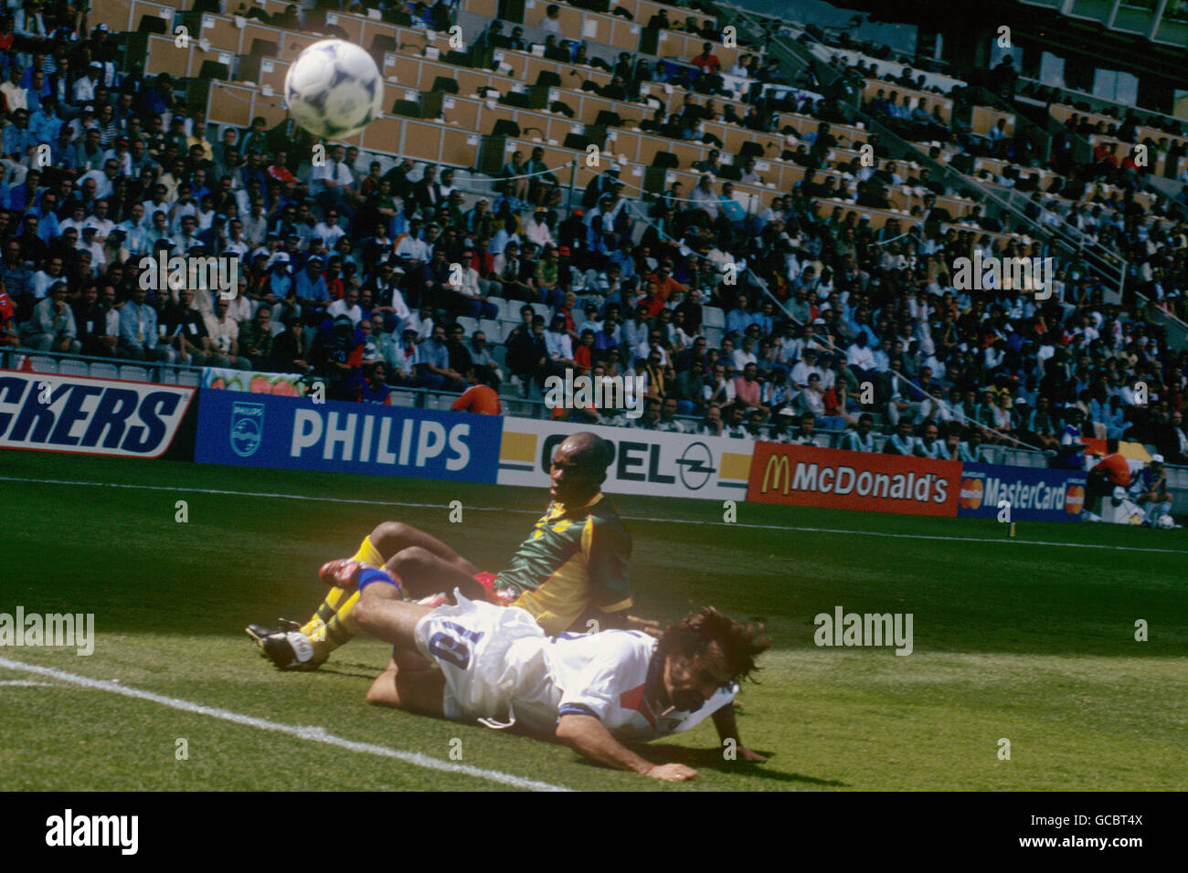 Fußball - FIFA World Cup Frankreich 98 - Gruppe B - Chile V Kamerun - Stade De La Beaujoire, Nantes Stockfoto