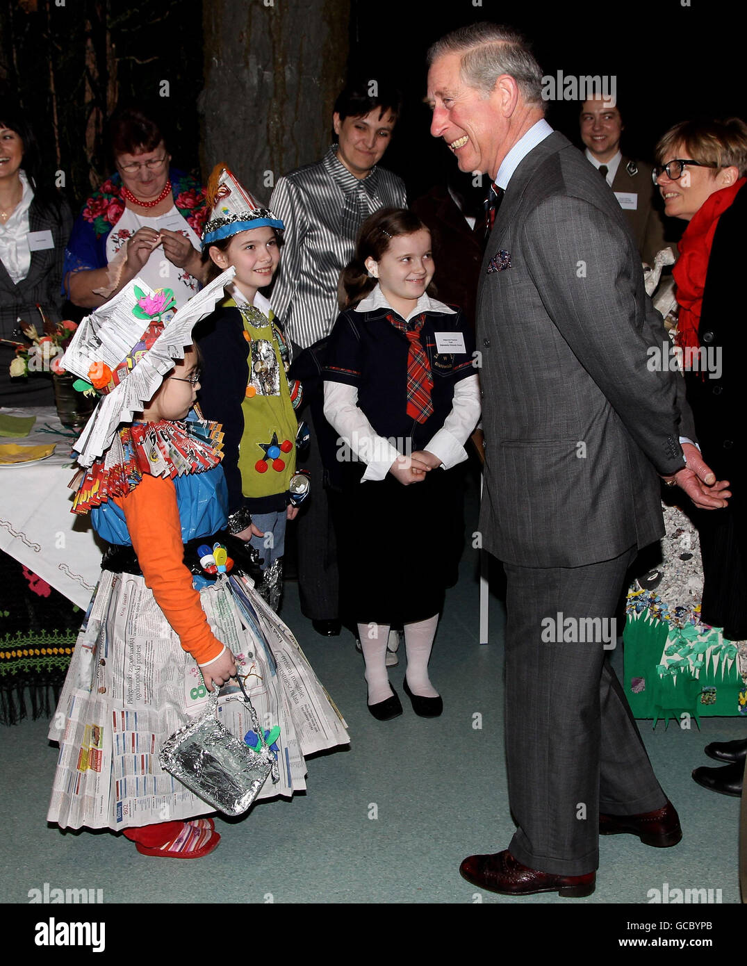 Charles Prince Of Wales Kinder Prinz herzogin europatour -Fotos und -Bildmaterial in hoher Auflösung