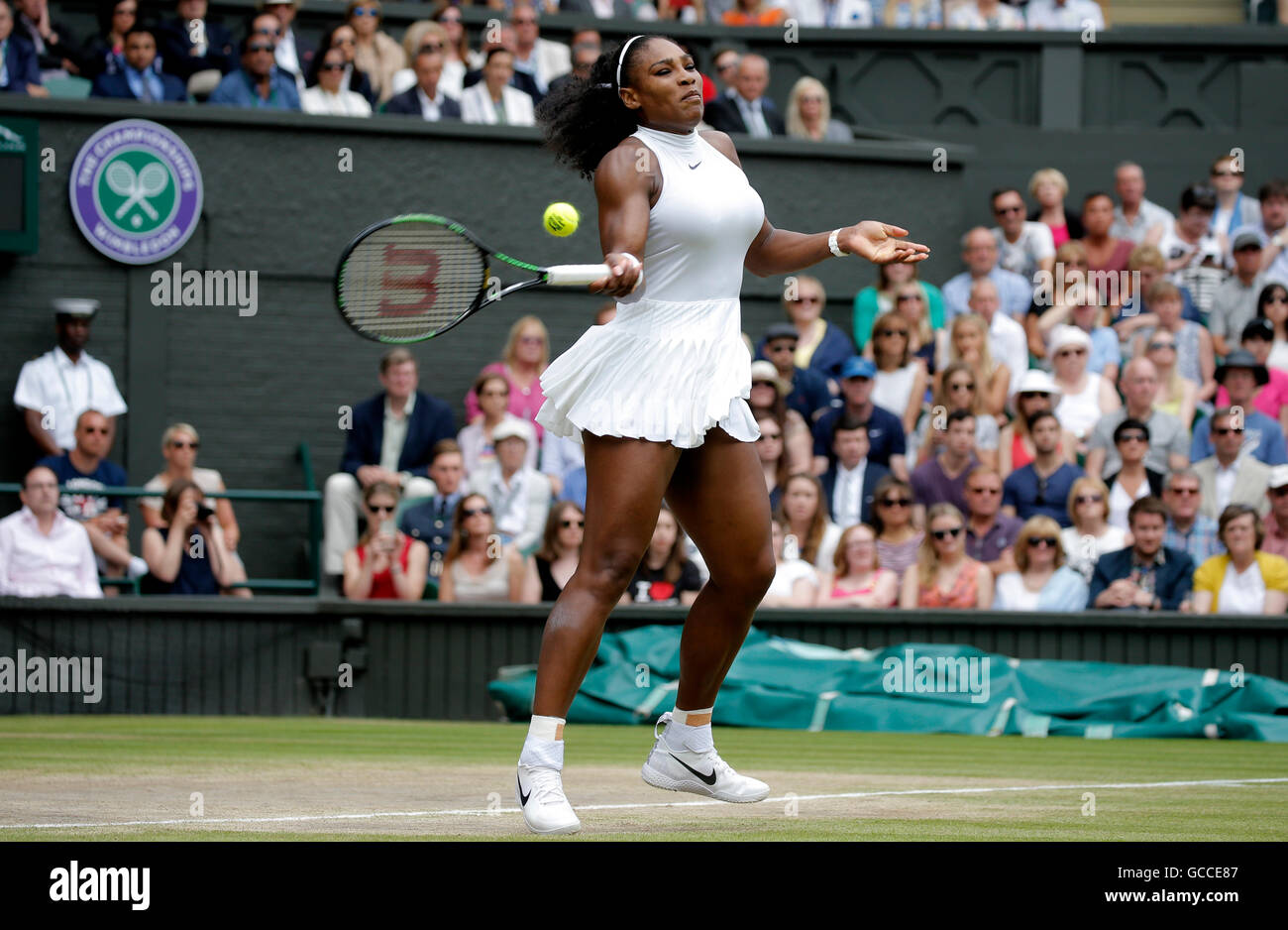 Wimbledon, London, UK. 9. Juli 2016. Serena Williams Serena Williams V Angelique Kerber der Wimbledon Championships 2016 die All England Tennis Club, Wimbledon, London, England 9. Juli 2016 Damen Einzel Finaltag der All England Tennis Club, Wimbledon, London, England 2016 Credit: Allstar Bild Bibliothek/Alamy Live-Nachrichten Stockfoto