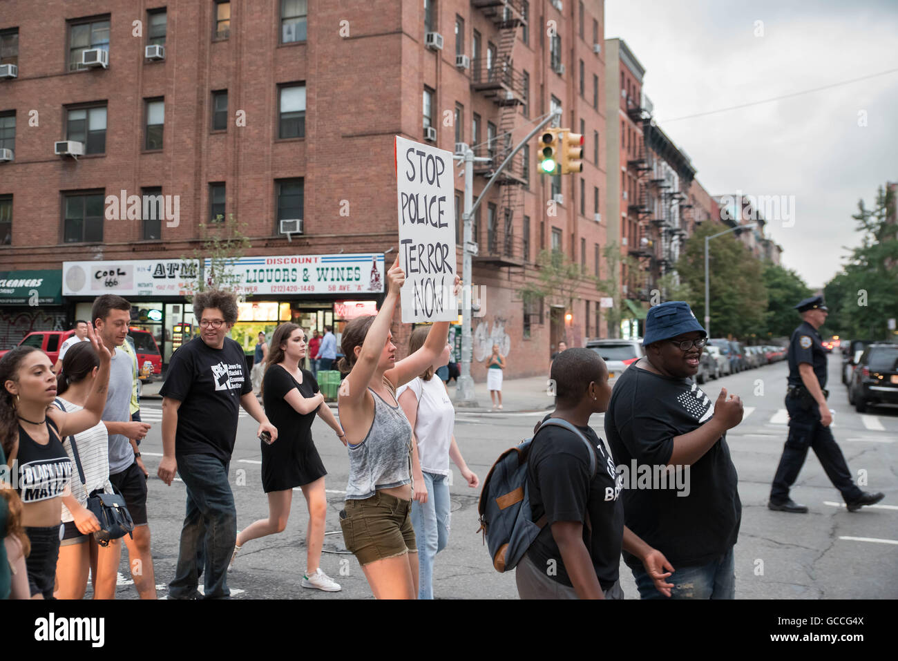 New York, USA. 8. Juli 2016. Schwarzen Leben Angelegenheit Protest, Midtown New York City Credit: John Kuta/Alamy Live-Nachrichten Stockfoto