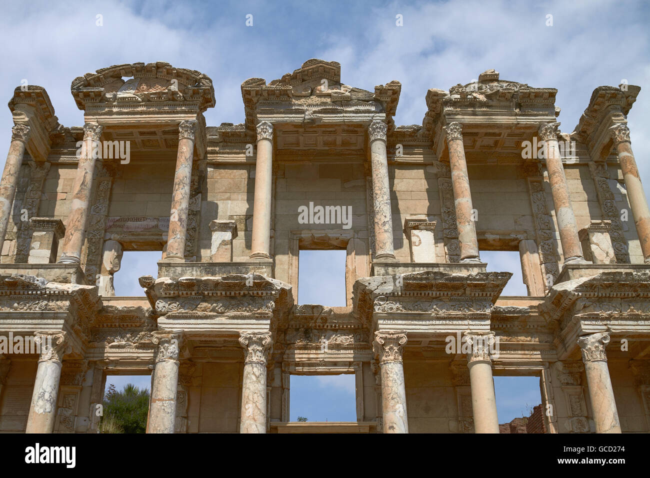 Fassade des alten Celsius Bibliothek in Ephesus-Türkei. Ephesus enthält große Sammlung von römischen Ruinen. Stockfoto