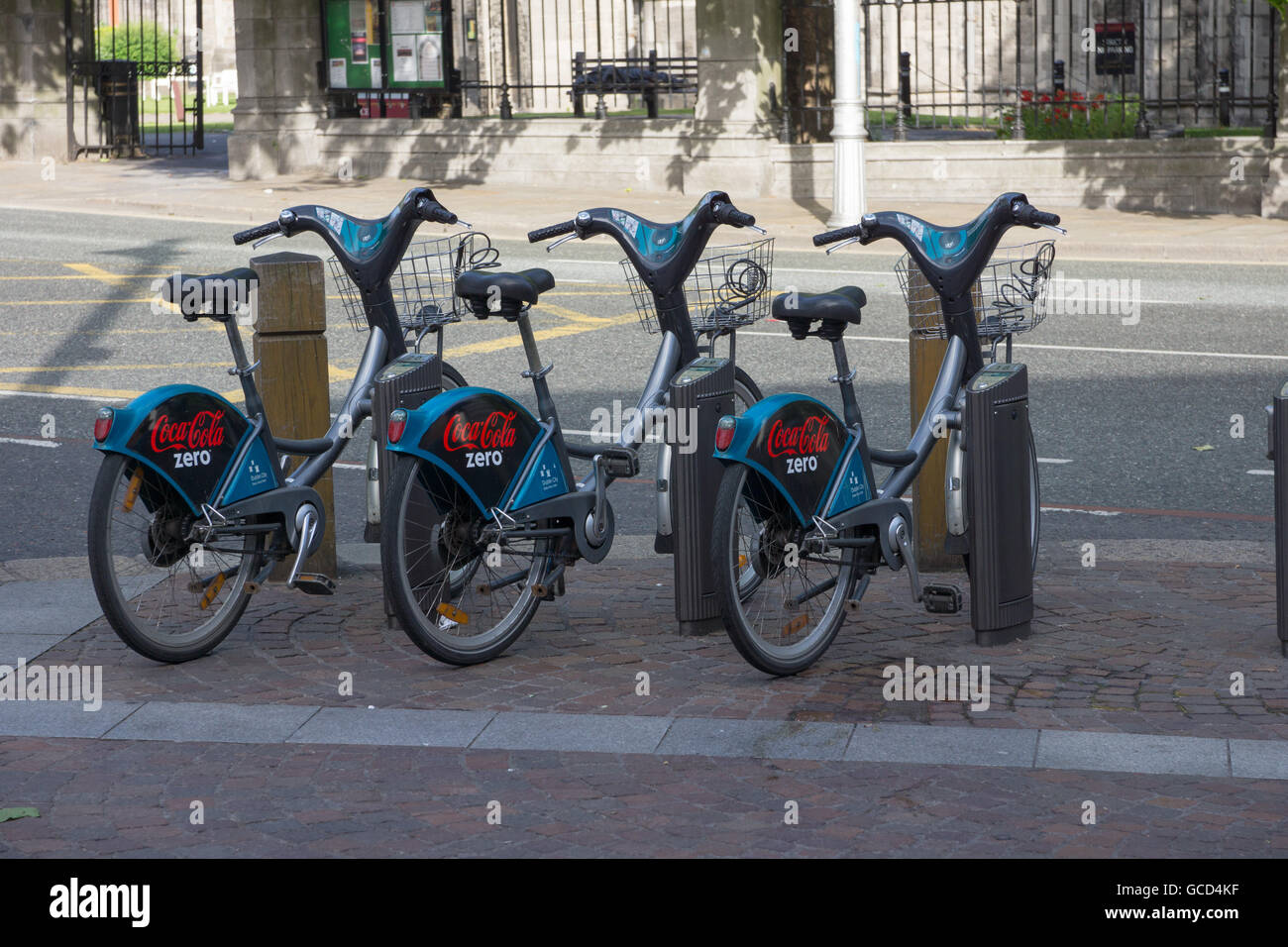 Stadt Vermietung Fahrrad Regelung steht in Dublin Stockfoto