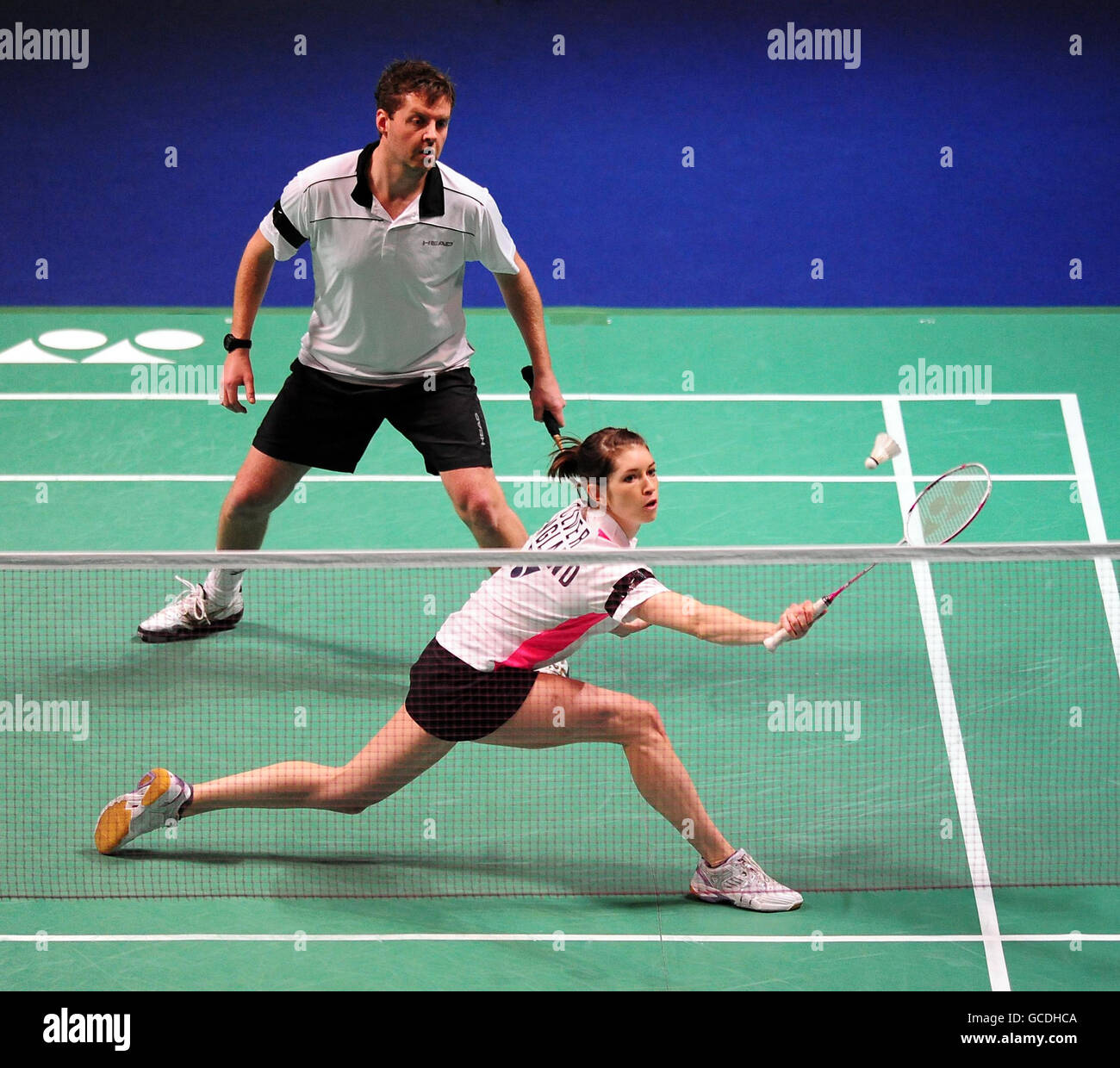 Die Engländer Anthony Clark (TOP) und Heather Olver im Einsatz gegen die Koreaner Yong DAE Lee und Hyo Jung Lee (nicht abgebildet) während der Yonex All England Open Badminton Championships im NIA, Birmingham. Stockfoto