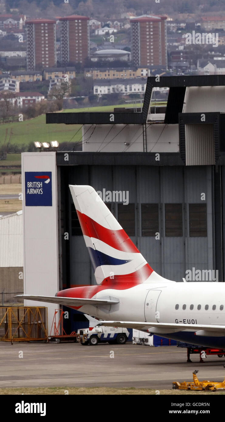 BA-Kabinenbesatzung streikt. Ein Flugzeug von British Airways am Flughafen Glasgow, während die BA-Kabinenmitarbeiter ihre Streikaktion fortsetzen. Stockfoto