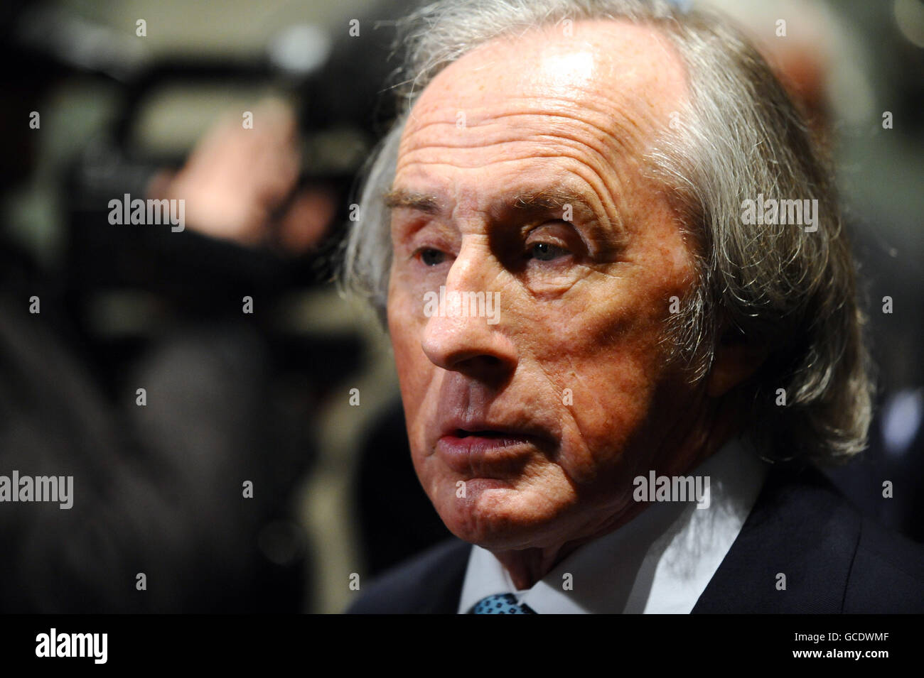 Sir Jackie Stewart trifft in der ersten Motorsport Hall of Fame ein, die im Roundhouse in Camden, London, stattfindet. Stockfoto