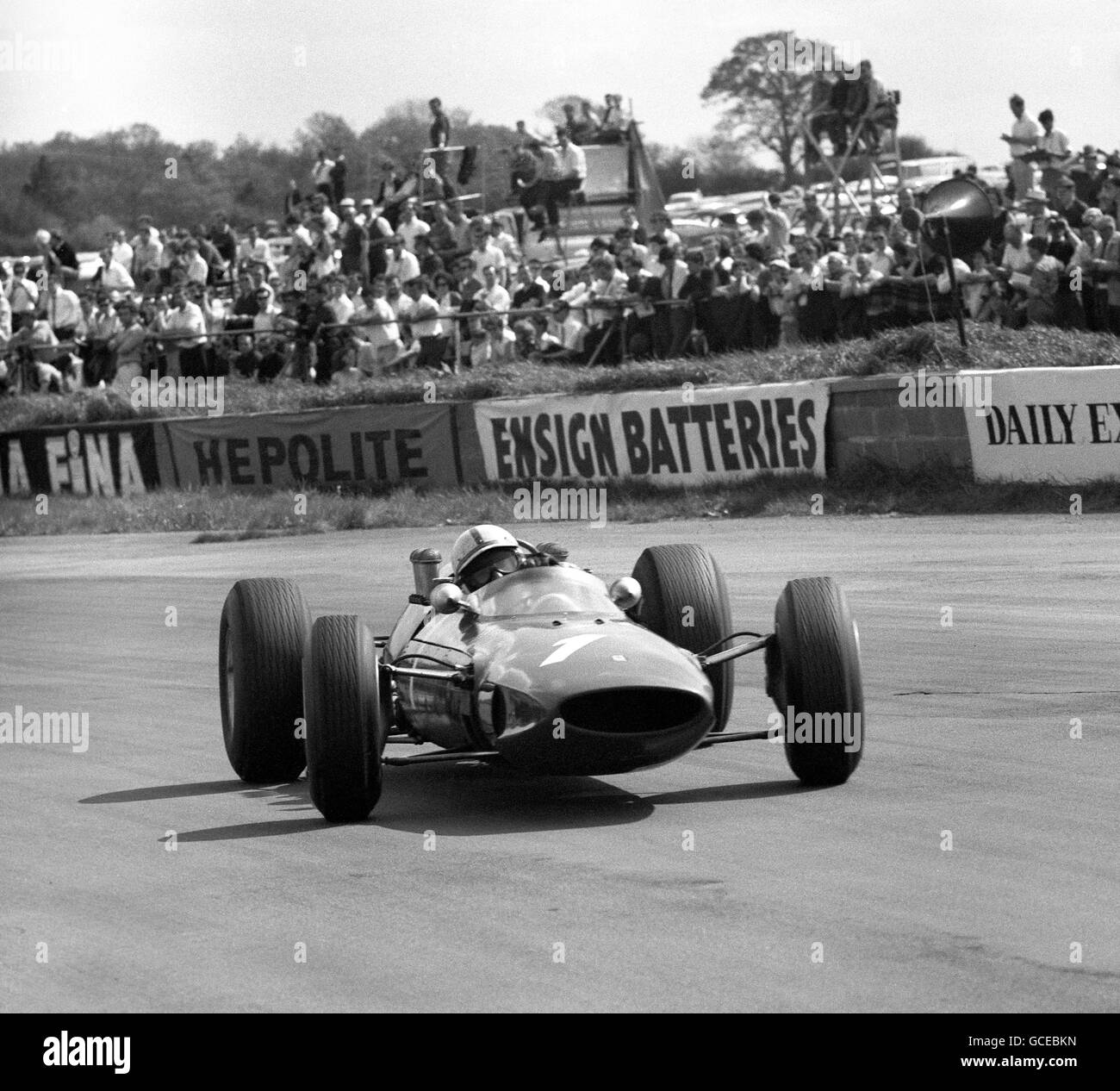 Motorsport - Daily Express Trophy - Silverstone. John Surtees, Ferrari 158 Stockfoto