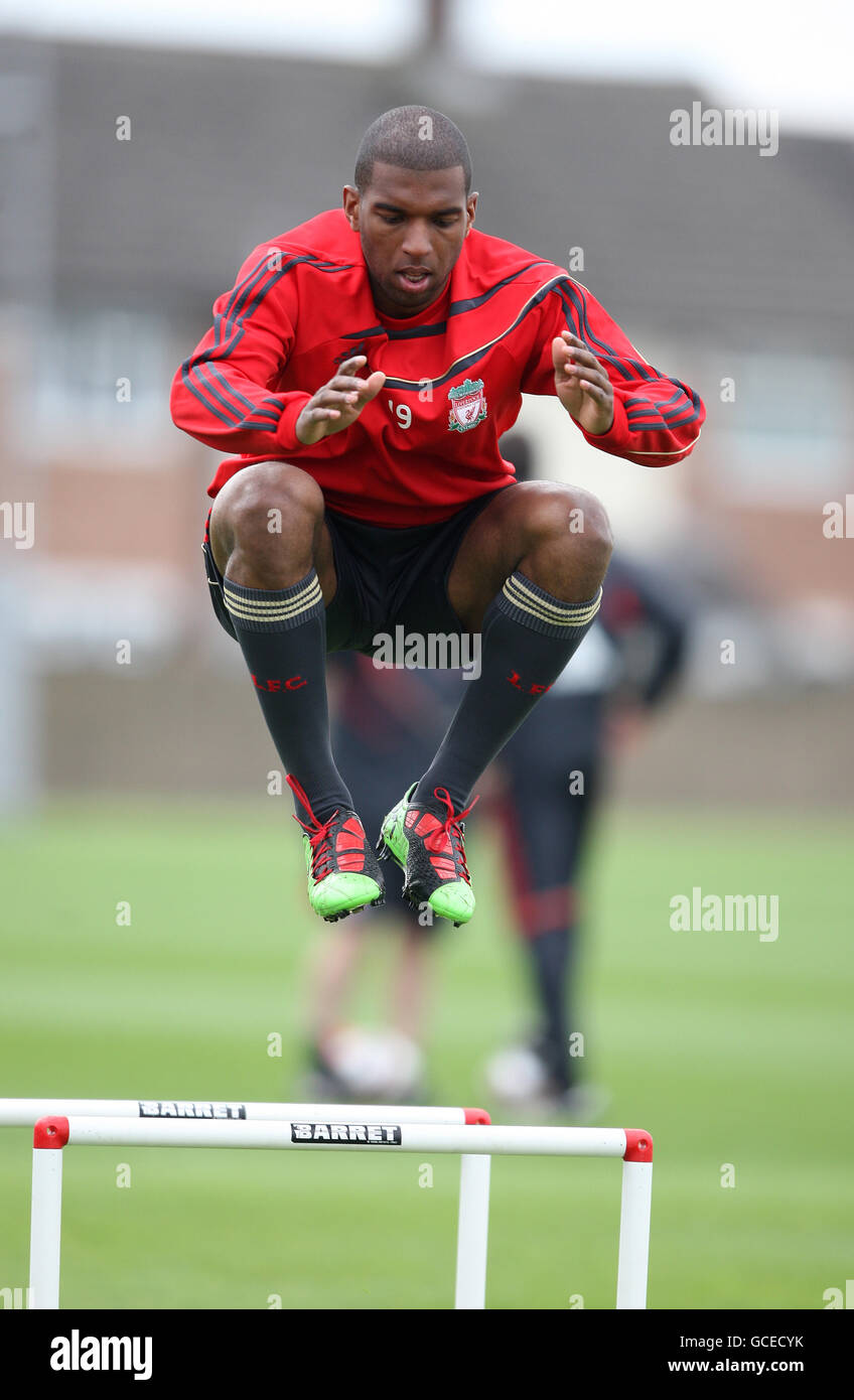 Fußball - UEFA Europa League - Halbfinale - zweite Etappe - Liverpool gegen Atletico Madrid - Liverpool Training und Pressekonferenz. Liverpools Ryan Babel während des Trainings Stockfoto