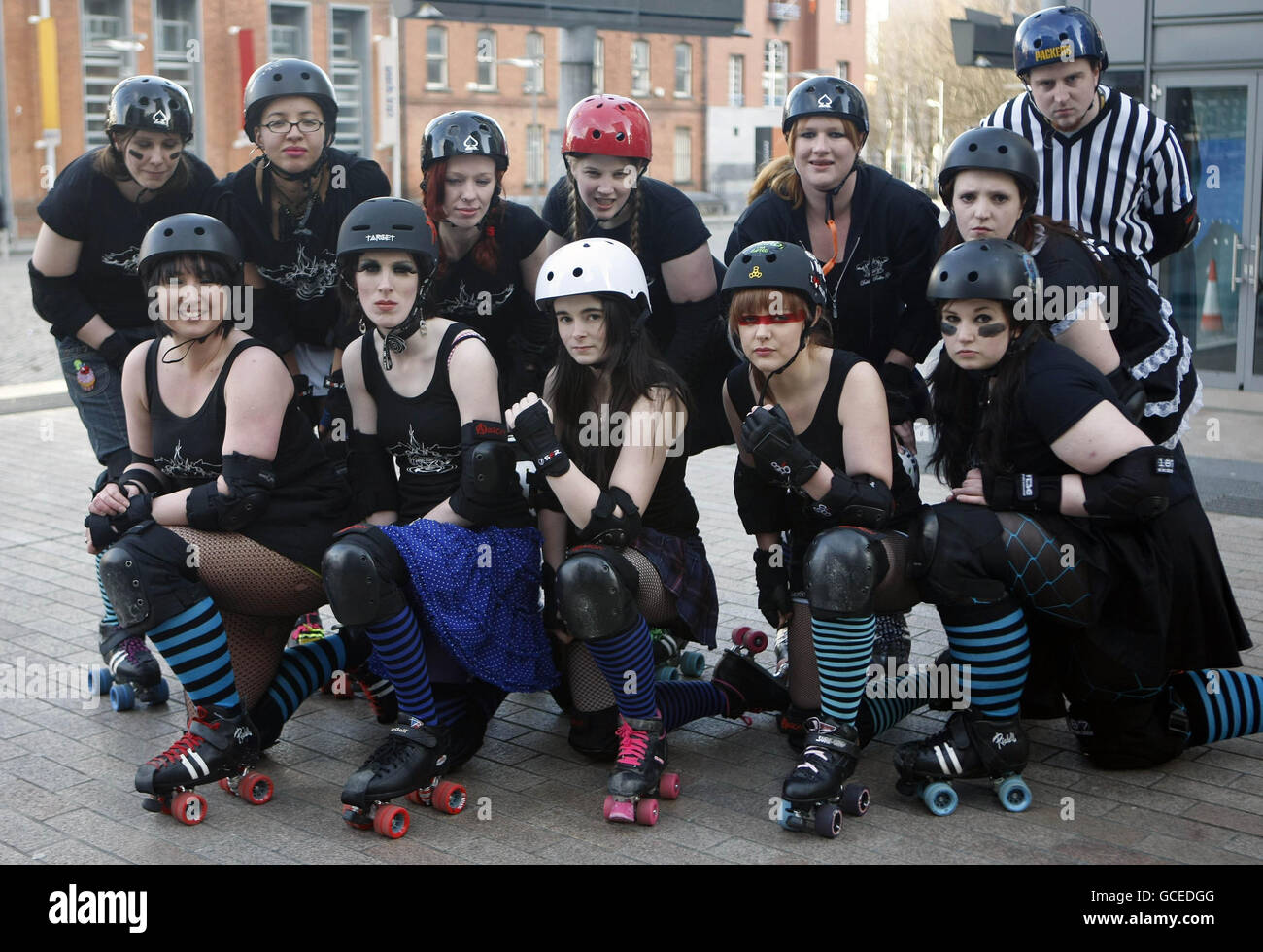 Das Dublin Roller Girls Roller Derby Team bei ihrem Start in Dublin an diesem Wochenende. Stockfoto