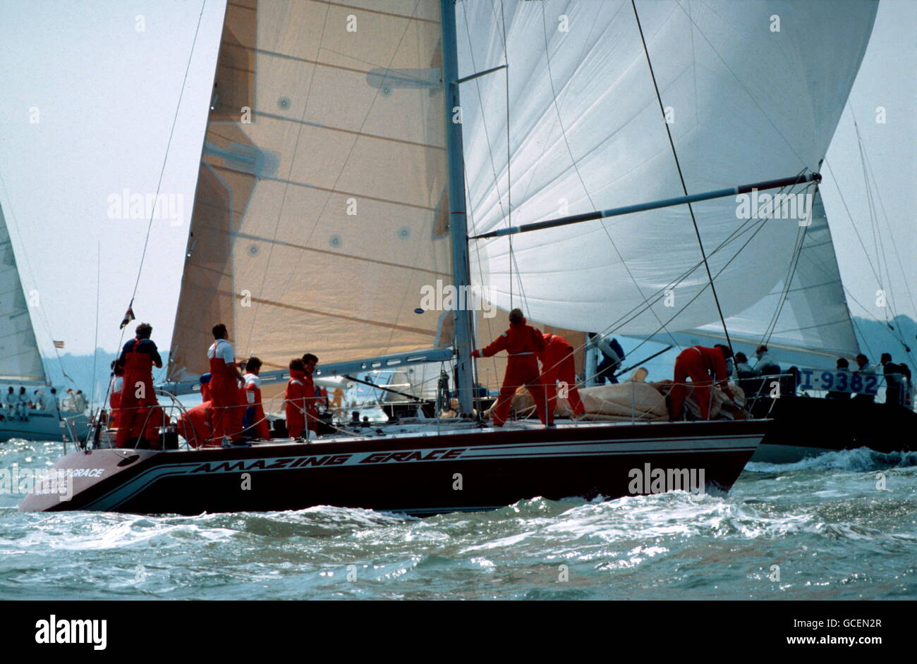 AJAXNETPHOTO. 1983. SOLENT, ENGLAND - ADMIRALS CUP - AMAZING GRACE (KANADA). FOTO: JONATHAN EASTLAND/AJAX REF: 910900 Stockfoto