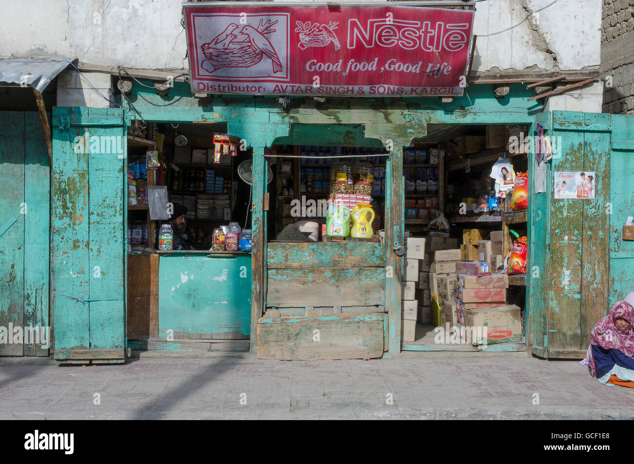 Shop, Kargil, Leh, Srinagar Straße, Ladakh, Jammu und Kaschmir, Indien Stockfoto
