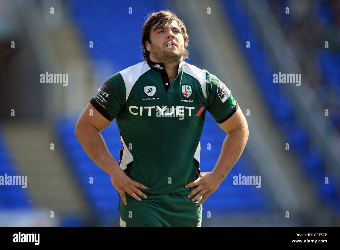 Rugby Union - Guinness Premiership - London Irish / Leeds Carnegie - Madejski Stadium. Alex Corbisiero, Irisch In London Stockfoto