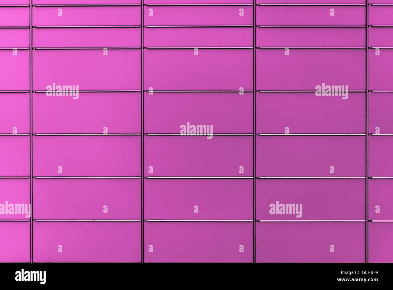 lila rosa oder violett rosa violett farbige Briefkästen Hintergrund sogar und symmetrische Struktur dient als anständige board Stockfoto