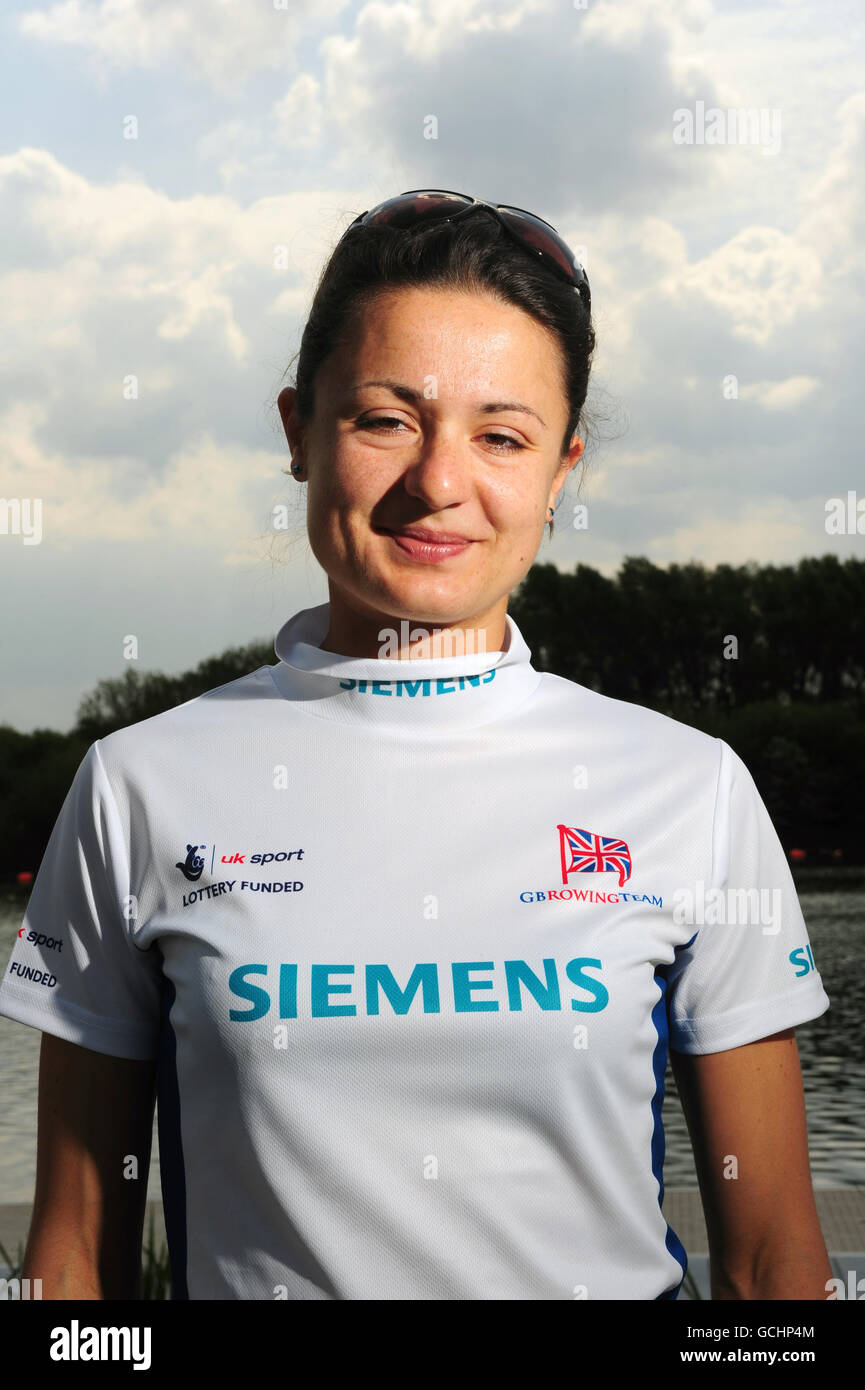 Hester Goodsell bei der Ankündigung des GB-Ruderkaders am Redgrave Pinsent Rowing Lake, Caversham. Stockfoto