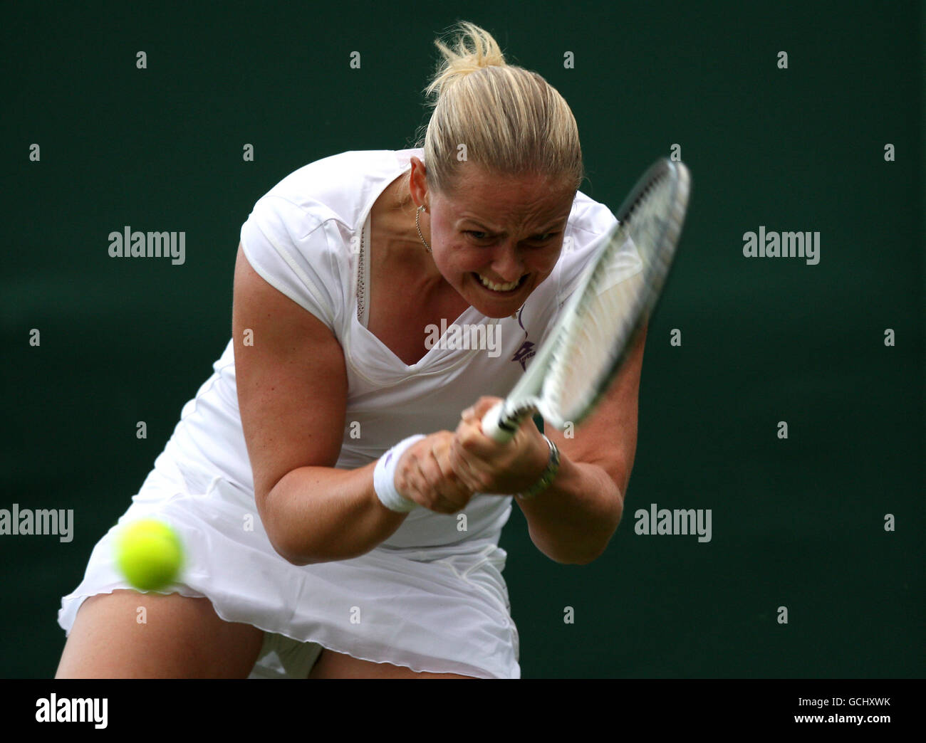 Germanys anna lena groenefeld in aktion gegen usas melanie oudin -Fotos und  -Bildmaterial in hoher Auflösung – Alamy