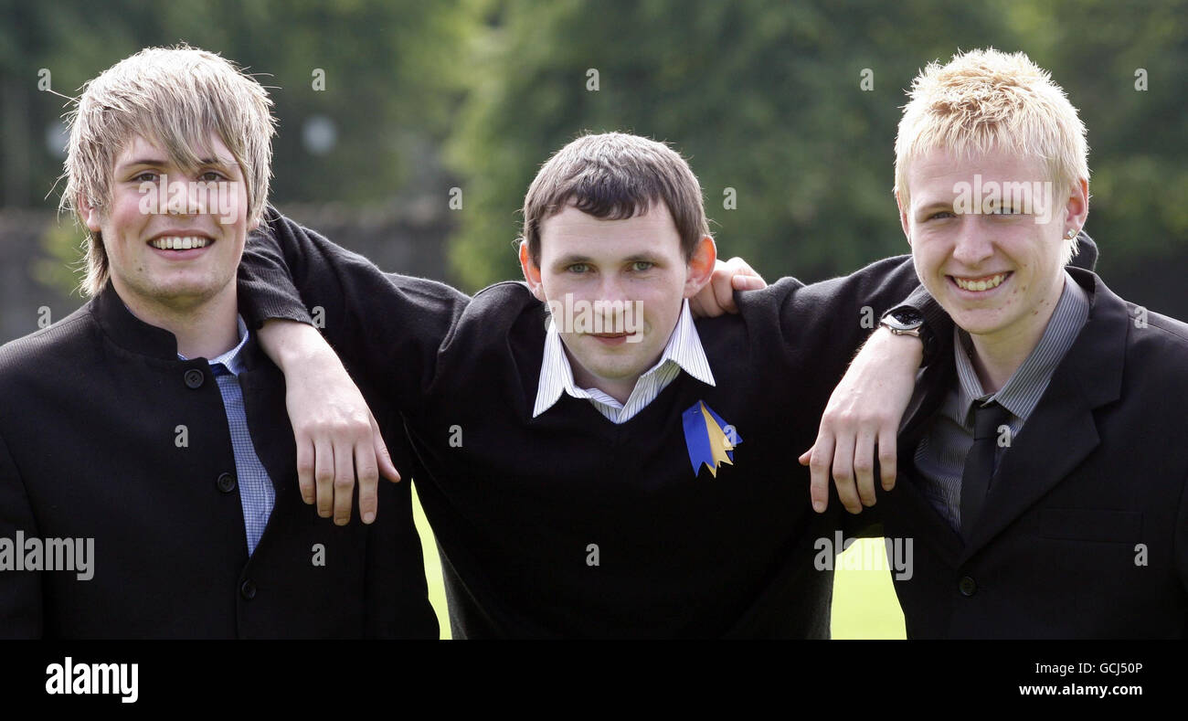 Junge Männer für Tapferkeit ausgezeichnet Stockfoto