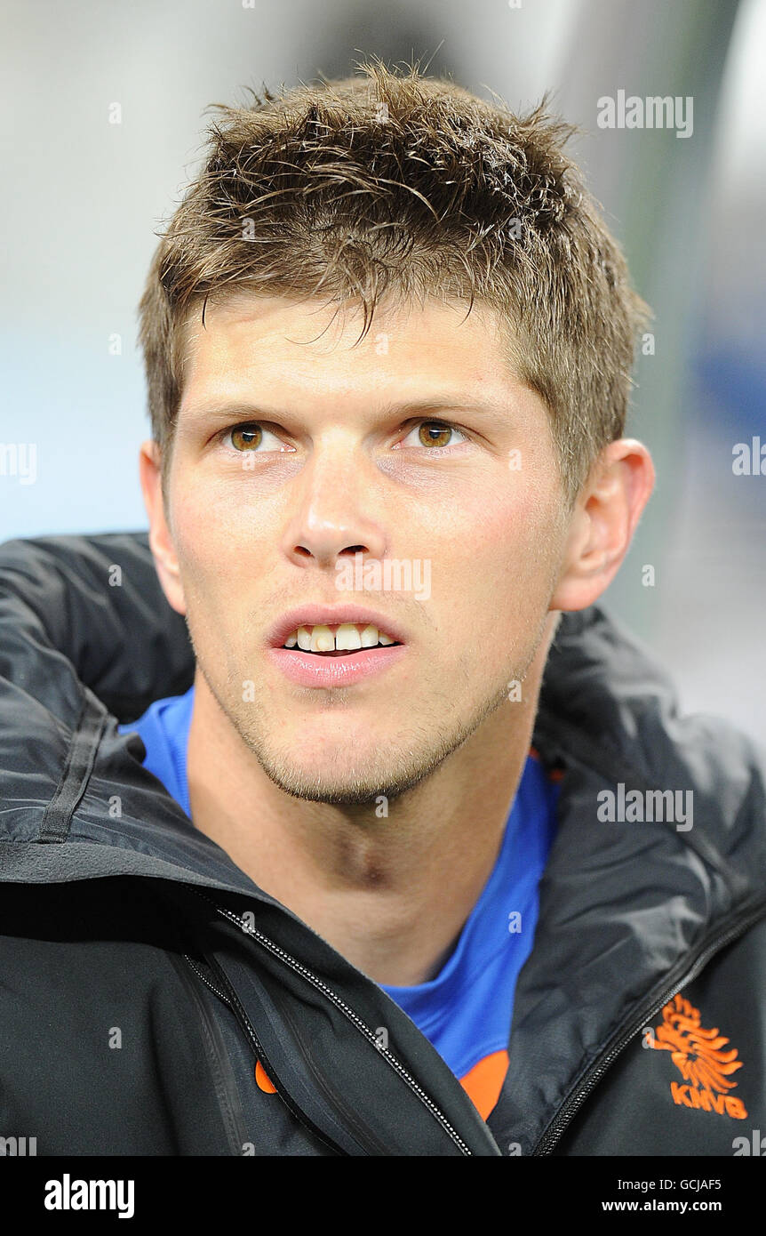 Fußball - FIFA Fußball-Weltmeisterschaft Südafrika 2010 - Gruppe E - Kamerun gegen Niederlande - Green Point Stadium. Klaas-Jan Huntelaar, Niederlande Stockfoto