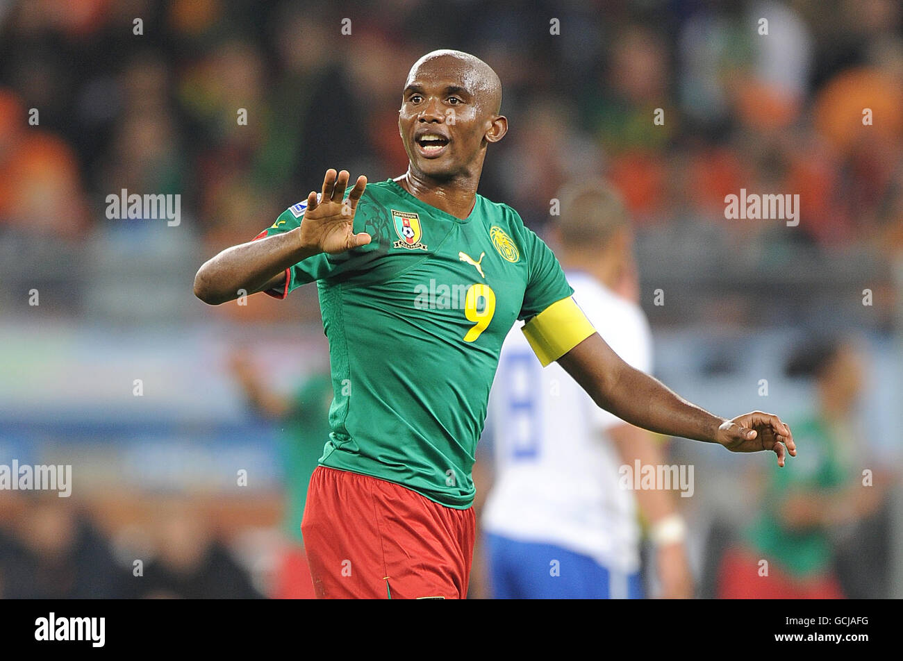 Fußball - FIFA Fußball-Weltmeisterschaft Südafrika 2010 - Gruppe E - Kamerun gegen Niederlande - Green Point Stadium. Samuel Eto'o, Kamerun Stockfoto