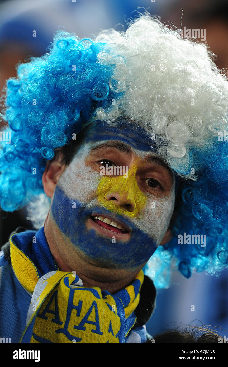 Fußball - FIFA Fußball-Weltmeisterschaft Südafrika 2010 - Gruppe B - Griechenland gegen Argentinien - Peter Mokaba. Ein Fan von Argentinien auf den Tribünen. Stockfoto