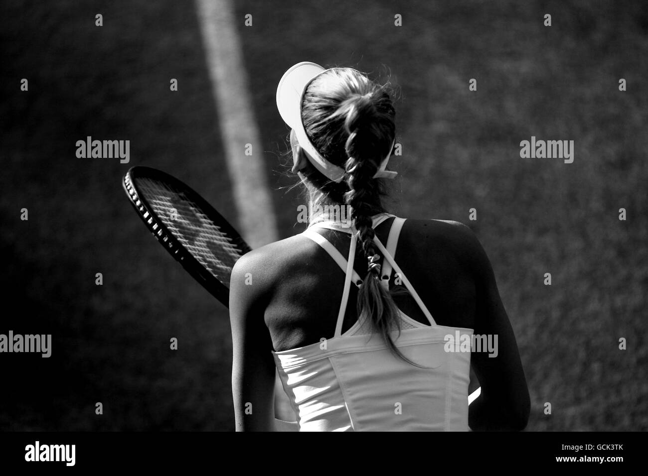 Die russische Anna Kournikova in Aktion während des Ladies' Invitation Match Mit Partnerin Martina Hingis Schweiz gegen Tracy Austin und USA Kathy Rinaldi-Stunkel Stockfoto