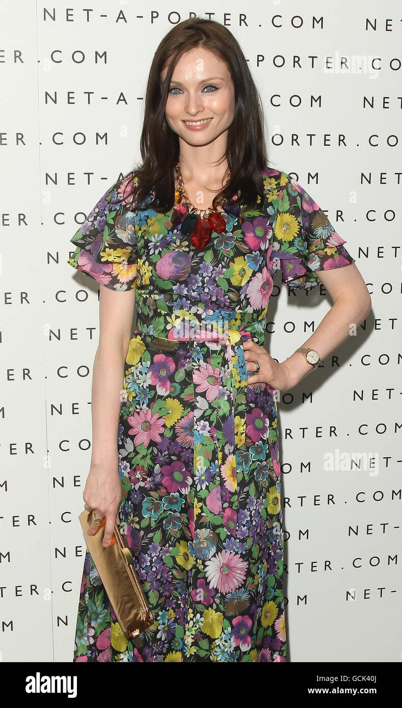 Sophie Ellis Bextor kommt bei der Net-A-Porter 10. Geburtstagsparty im Westfield Shopping Centre im Westen Londons an. Stockfoto
