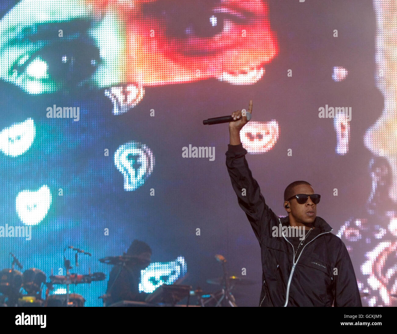 Jay-Z tritt am zweiten Tag des Oxegen Musikfestivals auf der Punchestown Race Course in Co Kildare, Irland, auf. Bilddatum: Samstag, 10. Juli 2010. Bildnachweis sollte lauten: Niall Carson/PA Wire Stockfoto