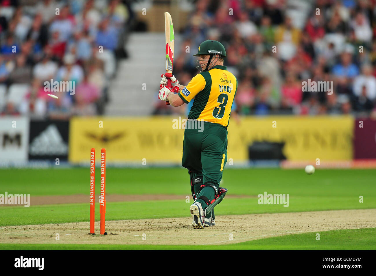 Letzten Quartal - Nottinghamshire Outlaws V Sussex Haie - Trent Bridge Cricket - Friends Provident Twenty20- Stockfoto