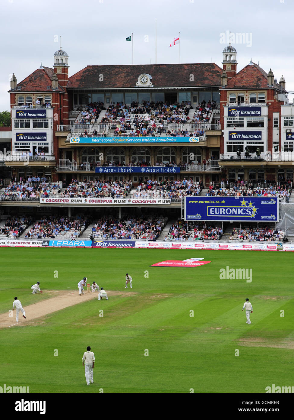 Allgemeine Sicht der Spielaktion zwischen England und Pakistan bei Die britische Versicherung Oval Stockfoto