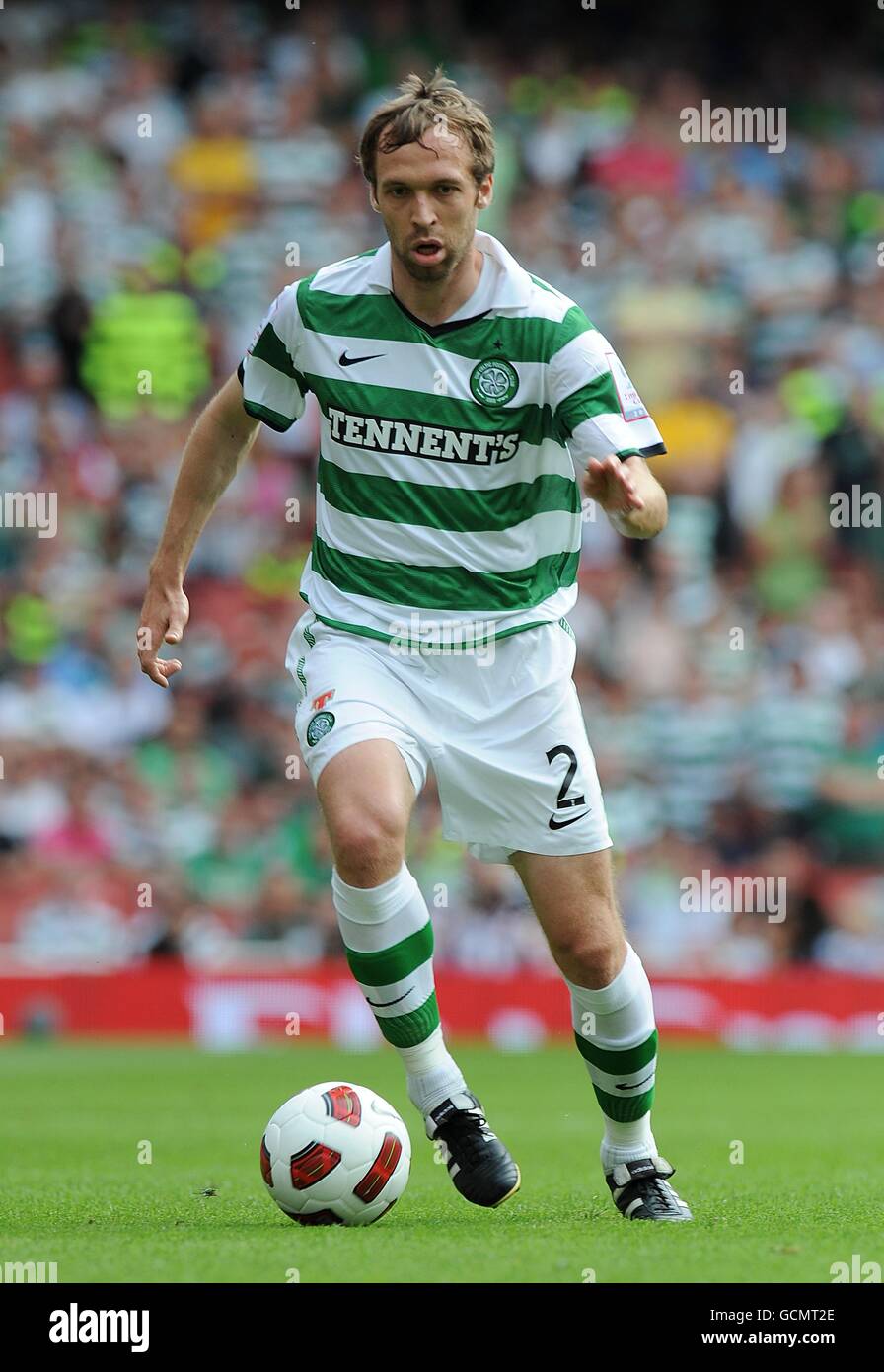Fußball - Emirates Cup 2010 - Celtic gegen Olympique Lyonnais - Emirates Stadium. Andreas Hinkel, Keltisch Stockfoto