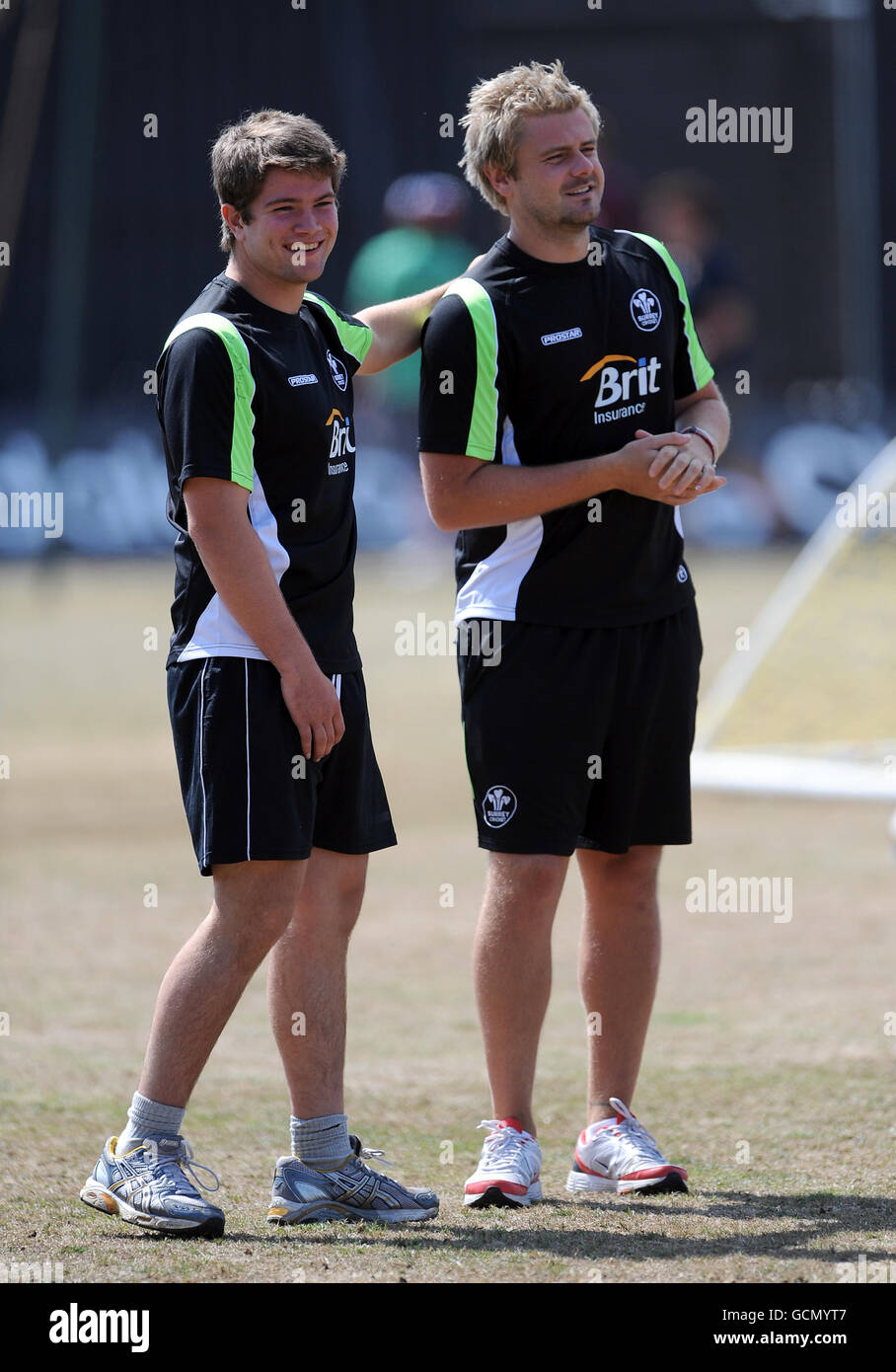 Cricket - Clydesdale Bank 40 - Gruppe A - Surrey V Sussex - Guildford Kricket-Verein Stockfoto