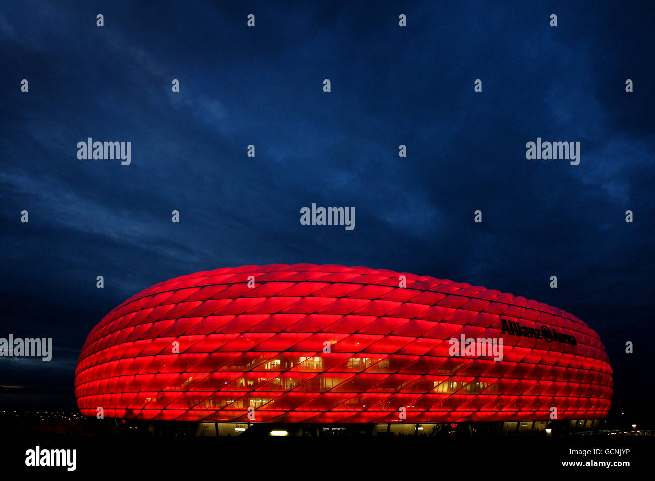 Fußball - UEFA Champions League - Gruppe E - Bayern München / AS Roma - Allianz Arena. Ein Überblick über die Allianz Arena, die Heimat des FC Bayern München Stockfoto