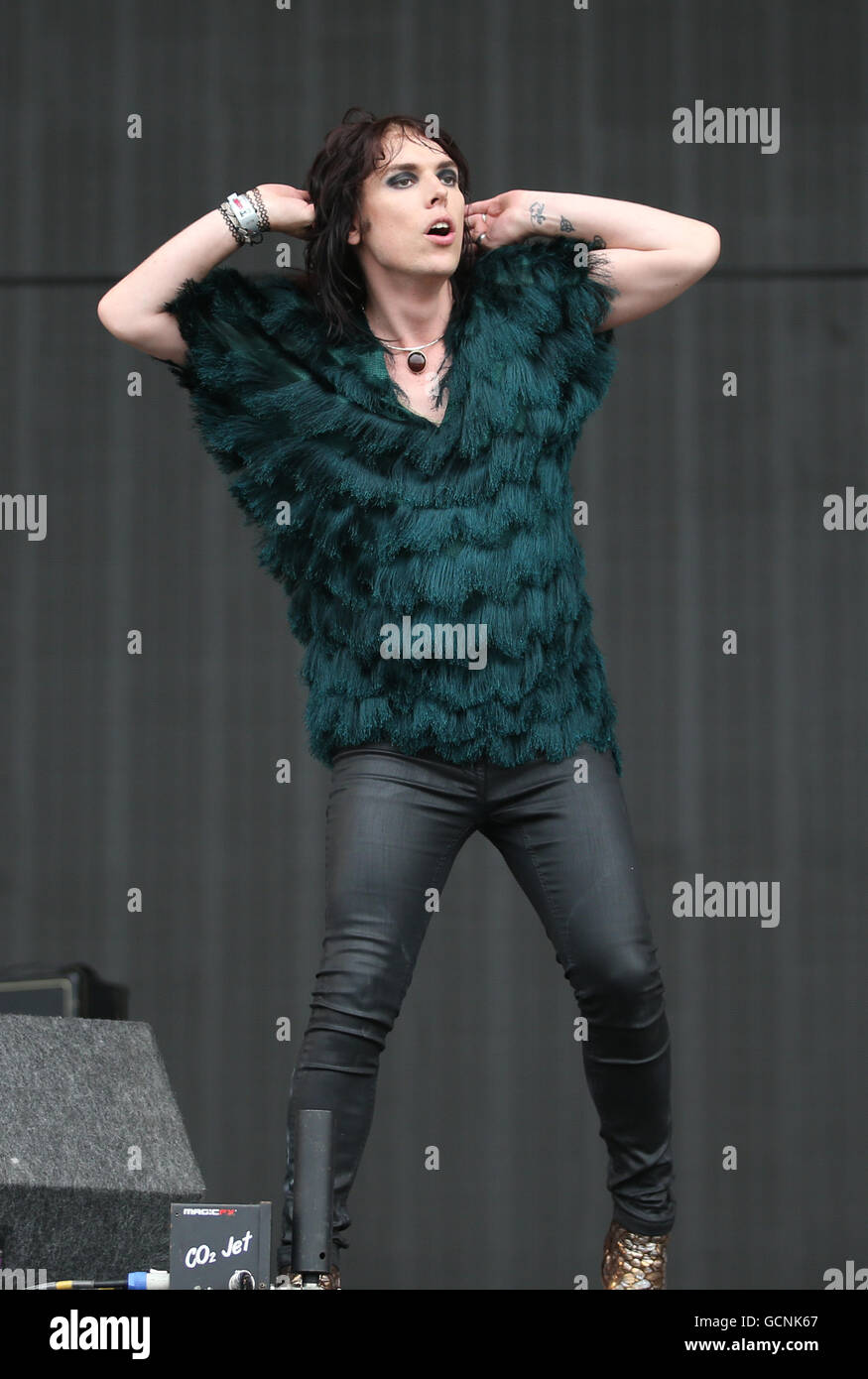 Luke Spiller von der Streben auf der Hauptbühne am zweiten Tag des T im Park, das jährliche Musikfestival statt Strathallan Schloss, Perthshire. Stockfoto
