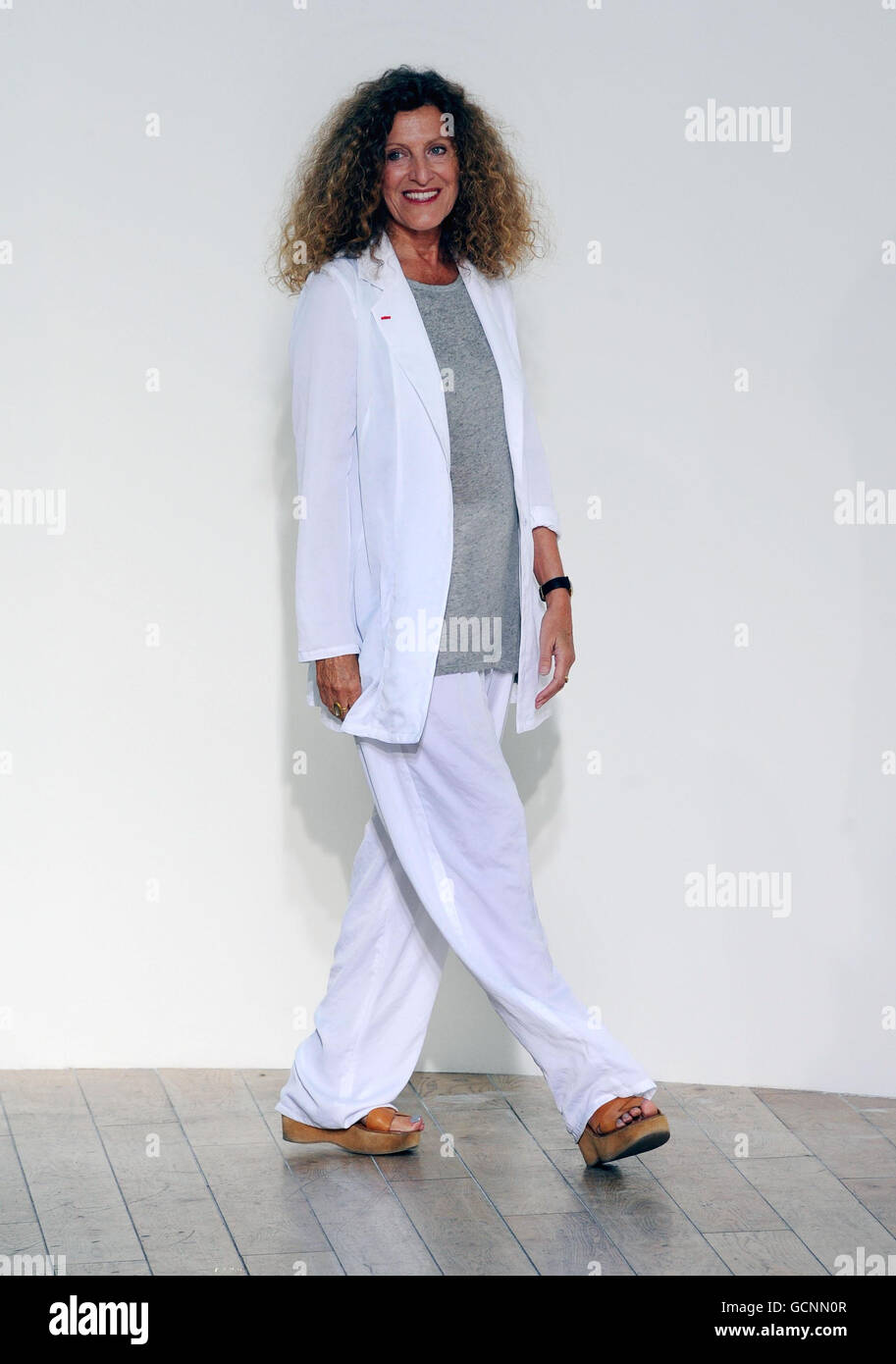 Nicole Farhi Catwalk - London Fashionweek Stockfoto