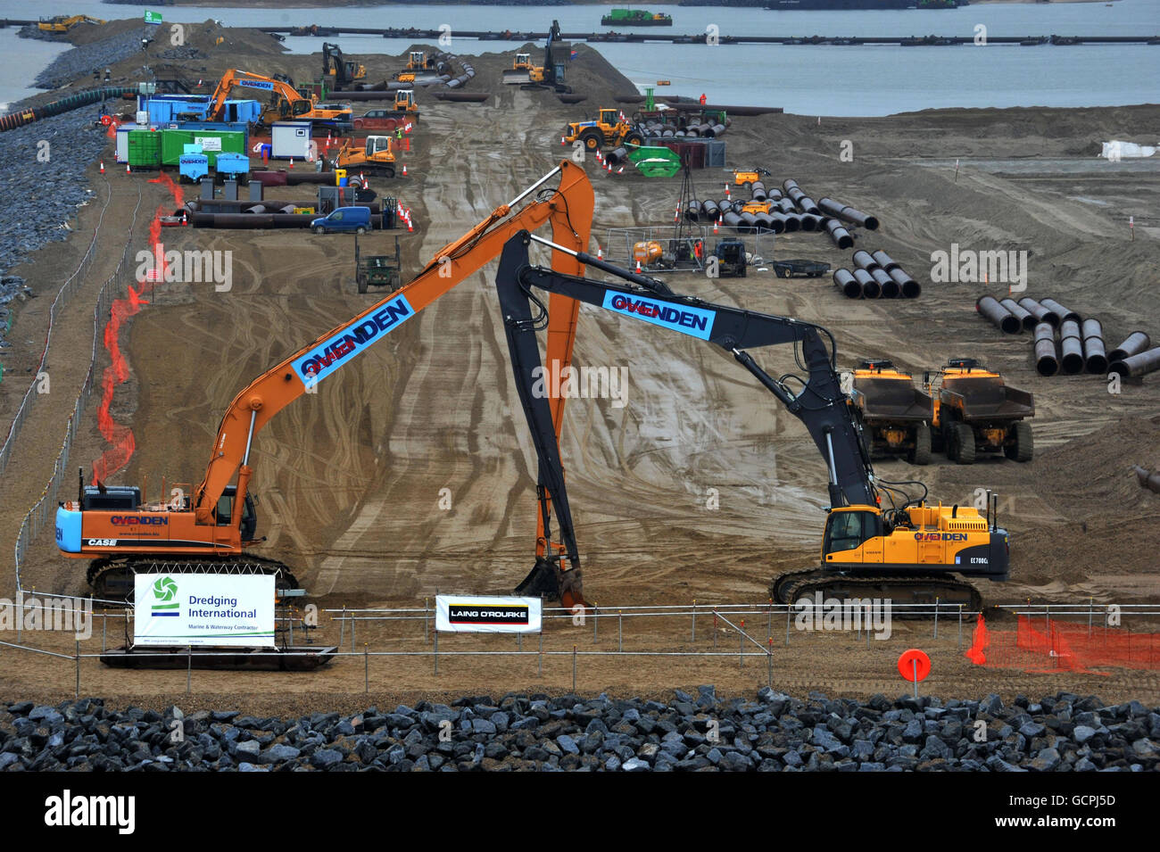 Die Bauarbeiten am Hafenprojekt London Gateway in Stanford-le-Hope, Essex, werden fortgesetzt. Stockfoto