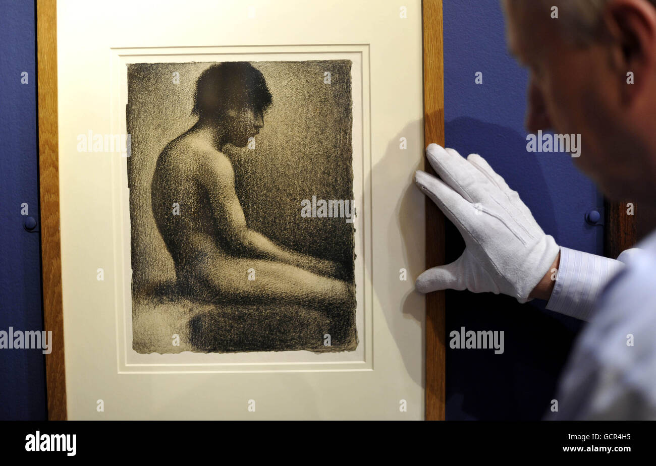 Eine Zeichnung von Georges Seurat mit dem Titel Study of a Boy, datiert 1883, ist in der Wallace Collection in London im Rahmen ihrer Ausstellung Poussin to Seurat: French Drawings for the National Gallery of Scotland zu sehen, die morgen für die Öffentlichkeit zugänglich ist. Stockfoto