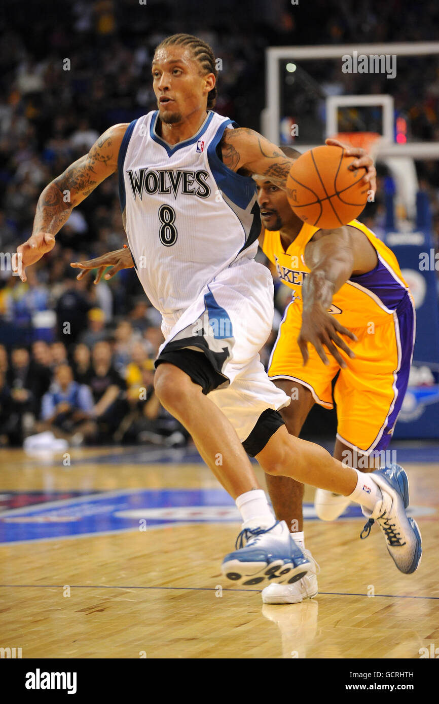Basketball - NBA - Vorsaison Tour - Minnesota Timberwolves gegen LA Lakers - O2 Arena. Michael Beasley von Minnesota Timberwolves in Aktion Stockfoto