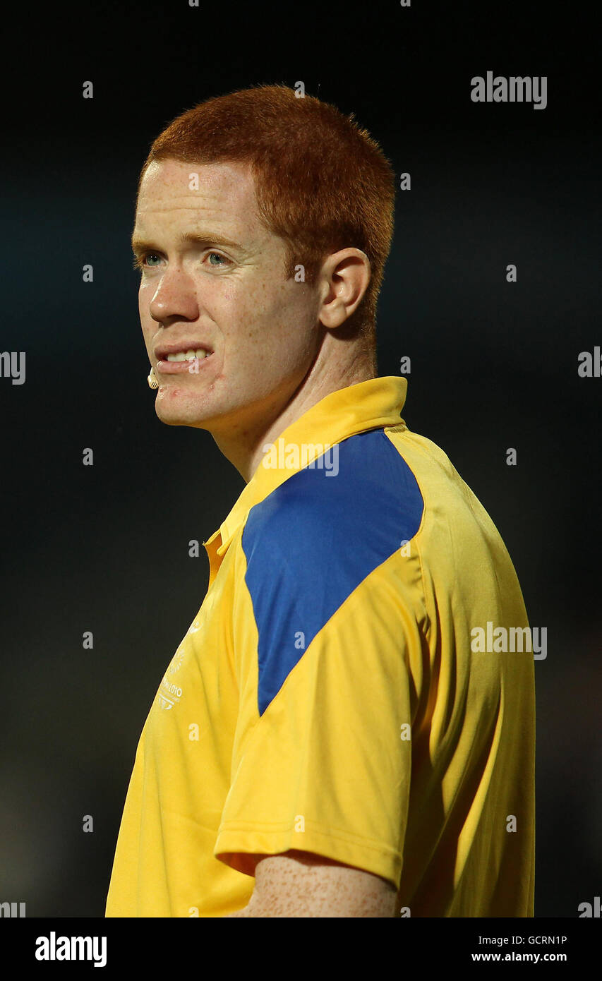 Offizieller Andrew McMenemy während des achten Tages der Commonwealth Games 2010 im Delhi University Stadium, New Dehli, Indien. Stockfoto